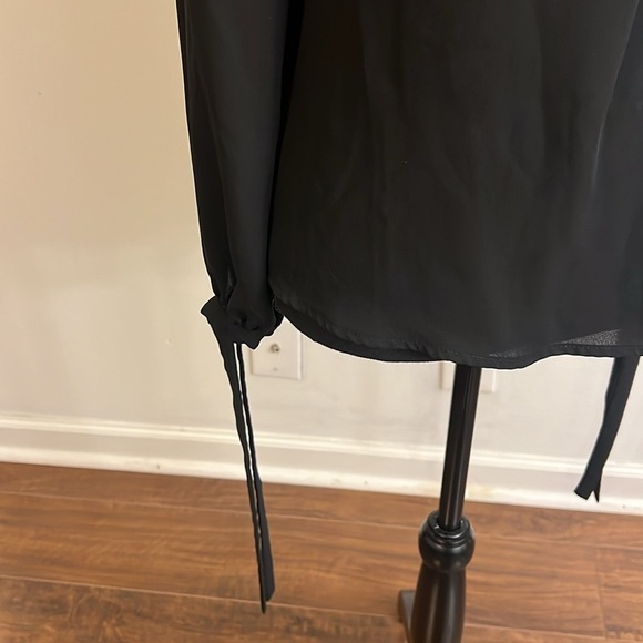 Shein Semi-Sheer Black Blouse Blouse w/Sleeve Ties Into Bows at Ends, Sz.XS. - Picture 3 of 10